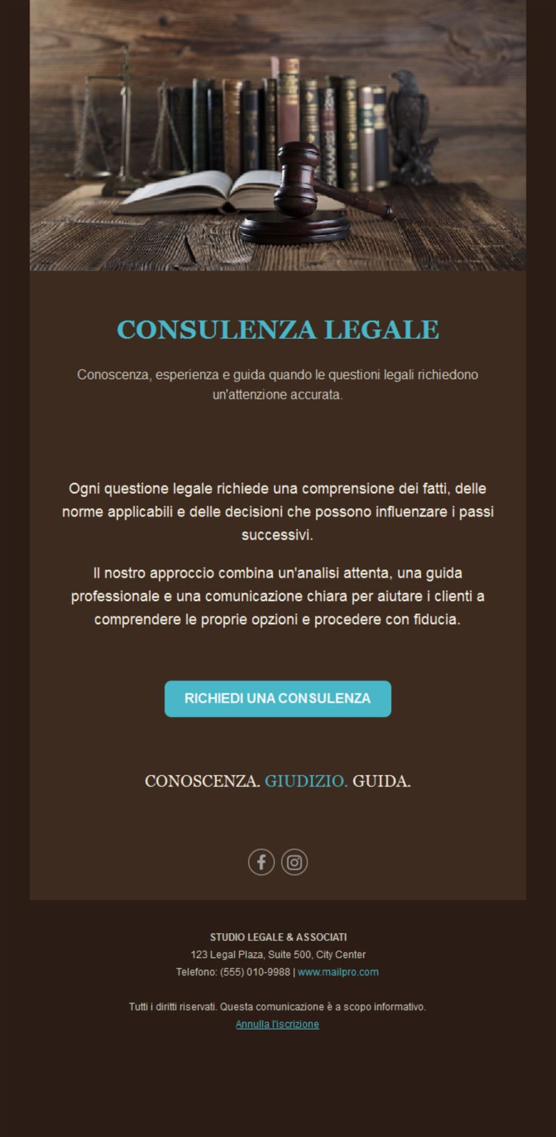 Email consulenza legale in legno scuro
